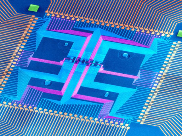 Нанопровода заменят транзисторы в процессорах