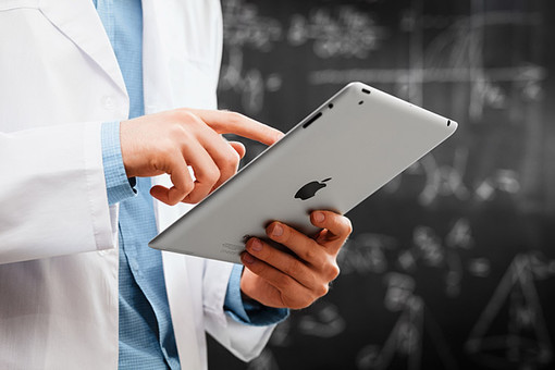 «Грызть» науку поможет яблоко: приложения для учебы на iOS