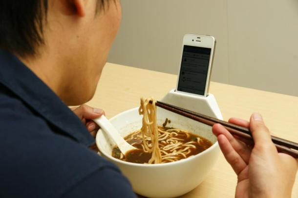 MisoSoup позволит пообедать вместе со смартфоном