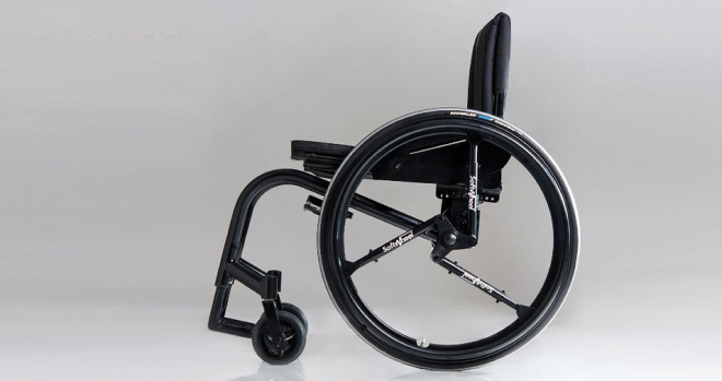 Инвалидное кресло Softwheel сделает гонки мягче