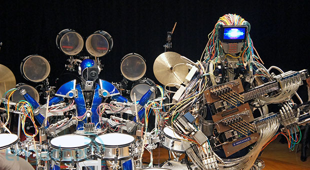 Z-Machines: роботы осваивают концерты