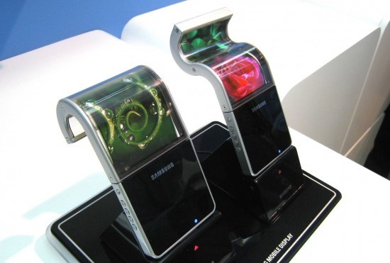 Samsung готов выпустить гибкий смартфон