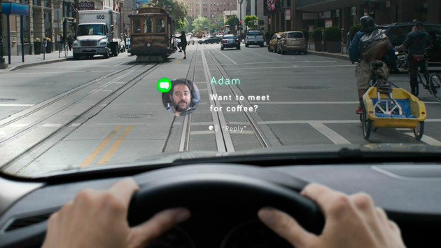 Водії відповідатимуть на SMS автомобільному дисплею