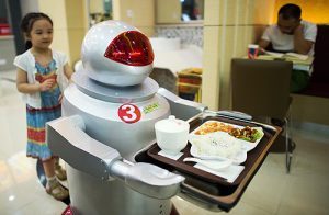Ресторани наймають роботів
