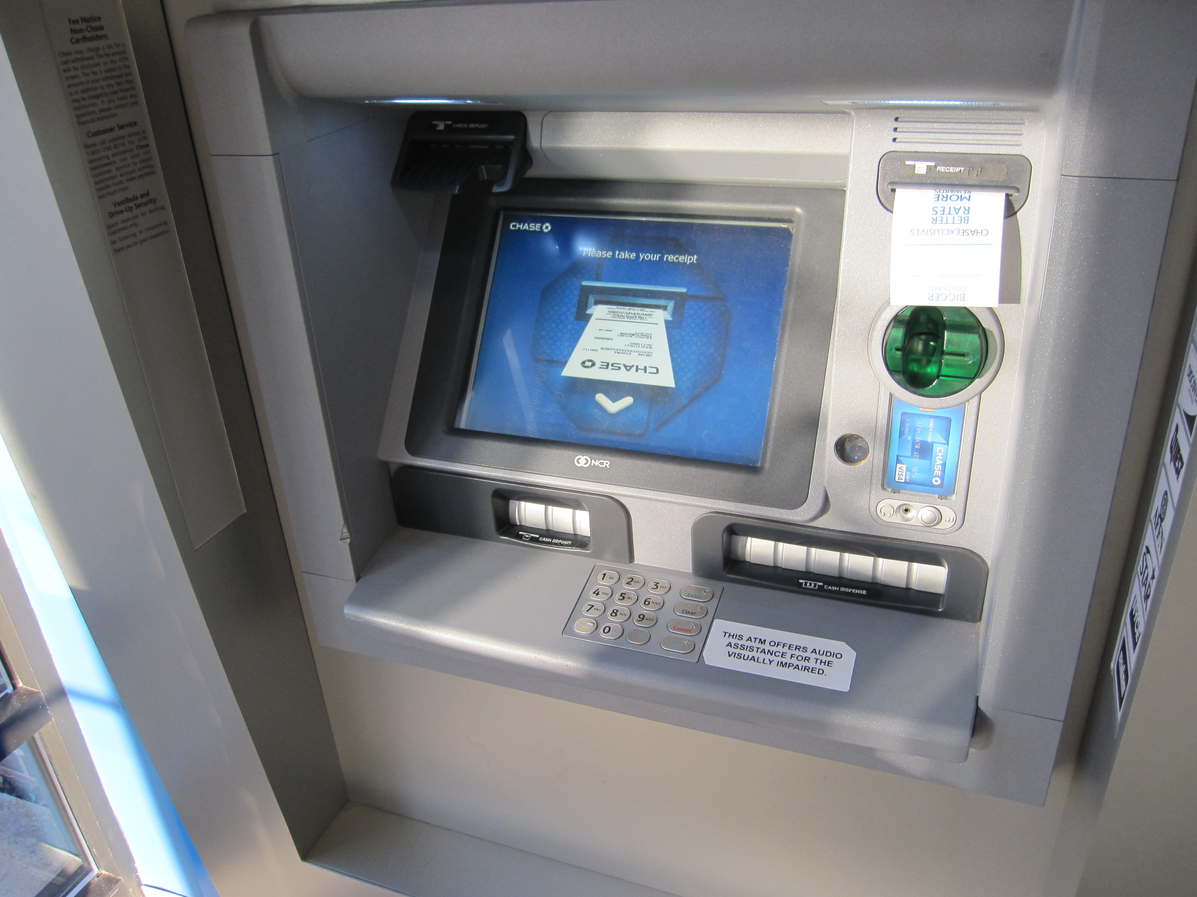 Майбутнє банкоматів: на що чекати роздавальникам готівки