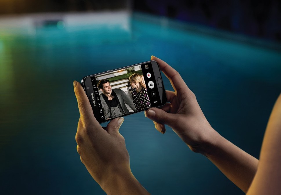 Як зберегти відео з рухомих фотографій Galaxy S7