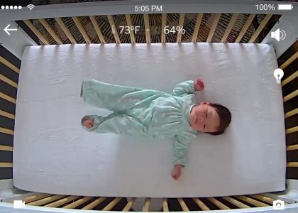 «Розумна» відеоняня Nanit стежитиме за сном немовляти