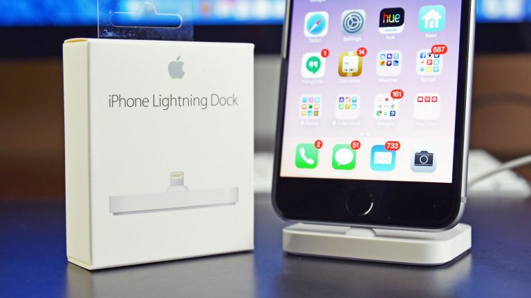 Apple пропонує слухати музику та заряджати телефон за $49