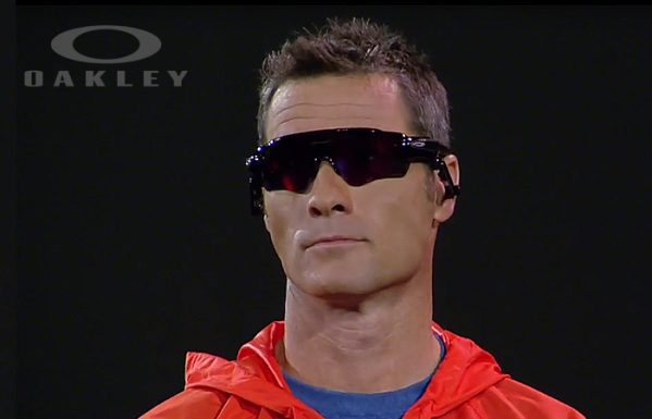 oakley-radar-pace-smart-eyewear-digital-fitness-coach-image-599x385