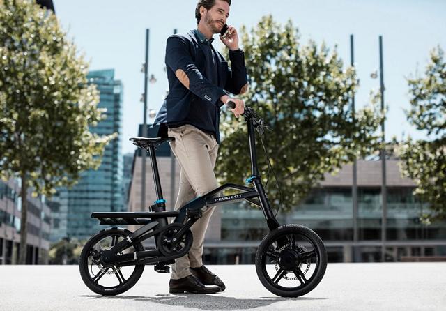 Peugeot випускає складаний електровелосипед