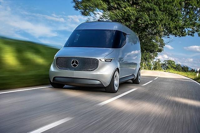 Mercedes розробив роботизовану систему доставки посилок і товарів