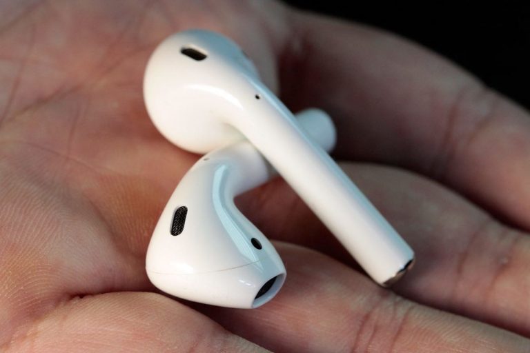 Навушники Apple AirPods виявилися проблемними