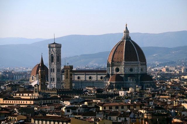 Во Флоренции исторические памятники защитили от вандалов цифровыми граффити