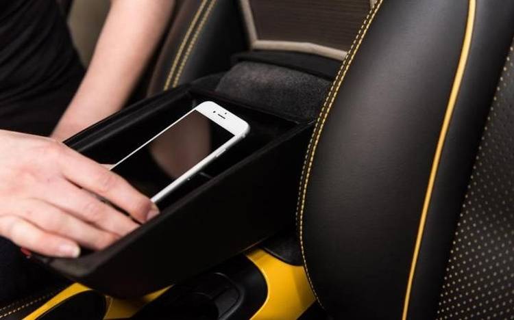 Nissan хочет «глушить» телефоны в авто технологиями XIX века