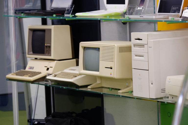 В Киеве открылся музей раритетных компьютеров Apple