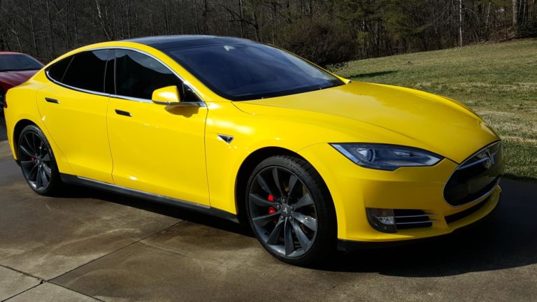 Почему взломанную хакером Tesla Model S P85 продают в 1,5 раза дороже новой