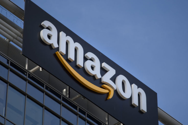 Amazon готує месенджер, в якому заблокована фраза «підвищення зарплатні»