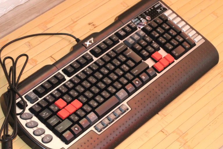Огляд ігрової клавіатури A4Tech X7-G800V