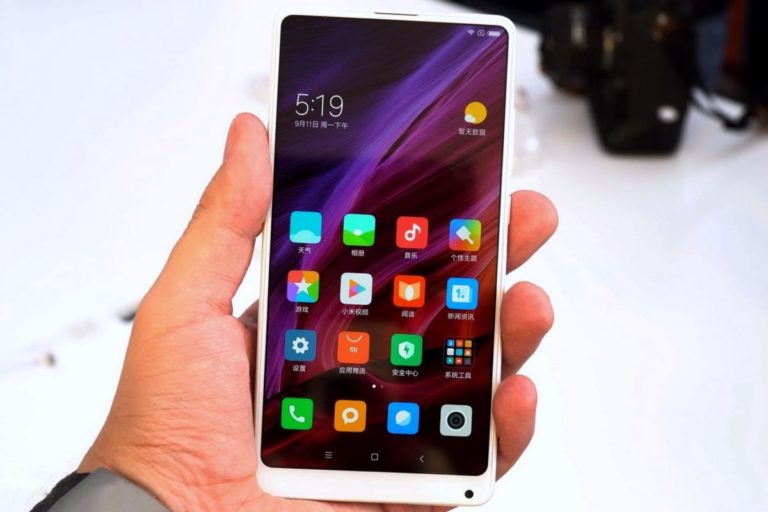 Стартували продажі преміум-версії смартфона Xiaomi Mi Mix 2