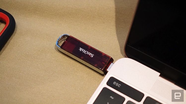 CES 2018: найменший USB-накопичувач на 1 ТБ від SanDisk
