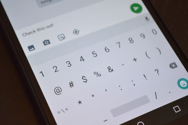 Google разрабатывает клавиатуру Gboard, которая будет отвечать вместо пользователя