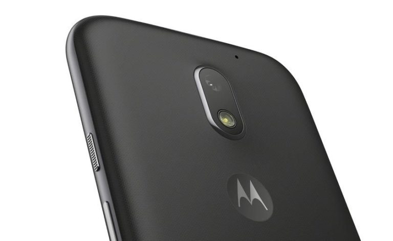 Опубліковано якісні рендернi фото смартфона Moto E5 Play