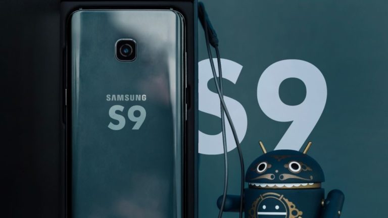 Samsung може змінити схему іменування флагманів після випуску Galaxy S9