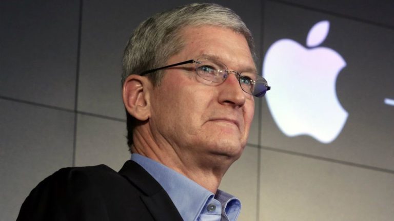 Почему директор Apple посоветовал купить маме iPhone