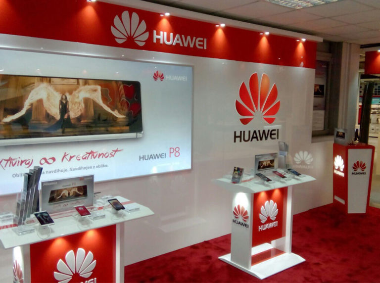 Huawei открывает первый флагманский магазин в центре Киева