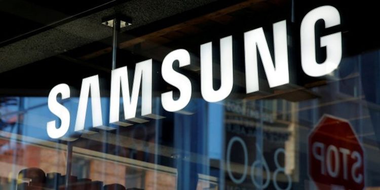 На MWC2019 Samsung анонсує свій перший гнучкий смартфон