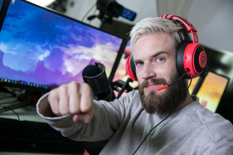 Хакери зламали 50 000 принтерів на користь найпопулярнішого YouTube-блогера PewDiePie