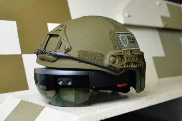 Microsoft будет разрабатывать для армии США VR-очки