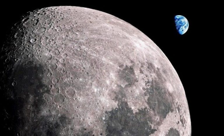 Китай висадив місяцехід на зворотному боці Місяця