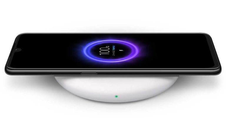 Зарядка Xiaomi Super Charge Turbo заряжает смартфон на 100% за 17 минут