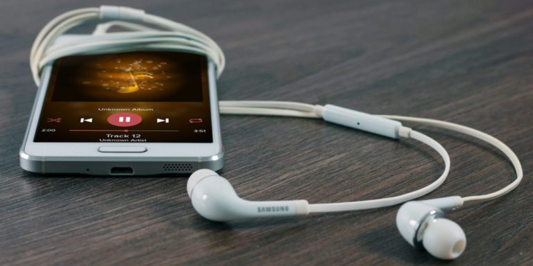 Як на телефонах Huawei перемикати треки кнопками гучності