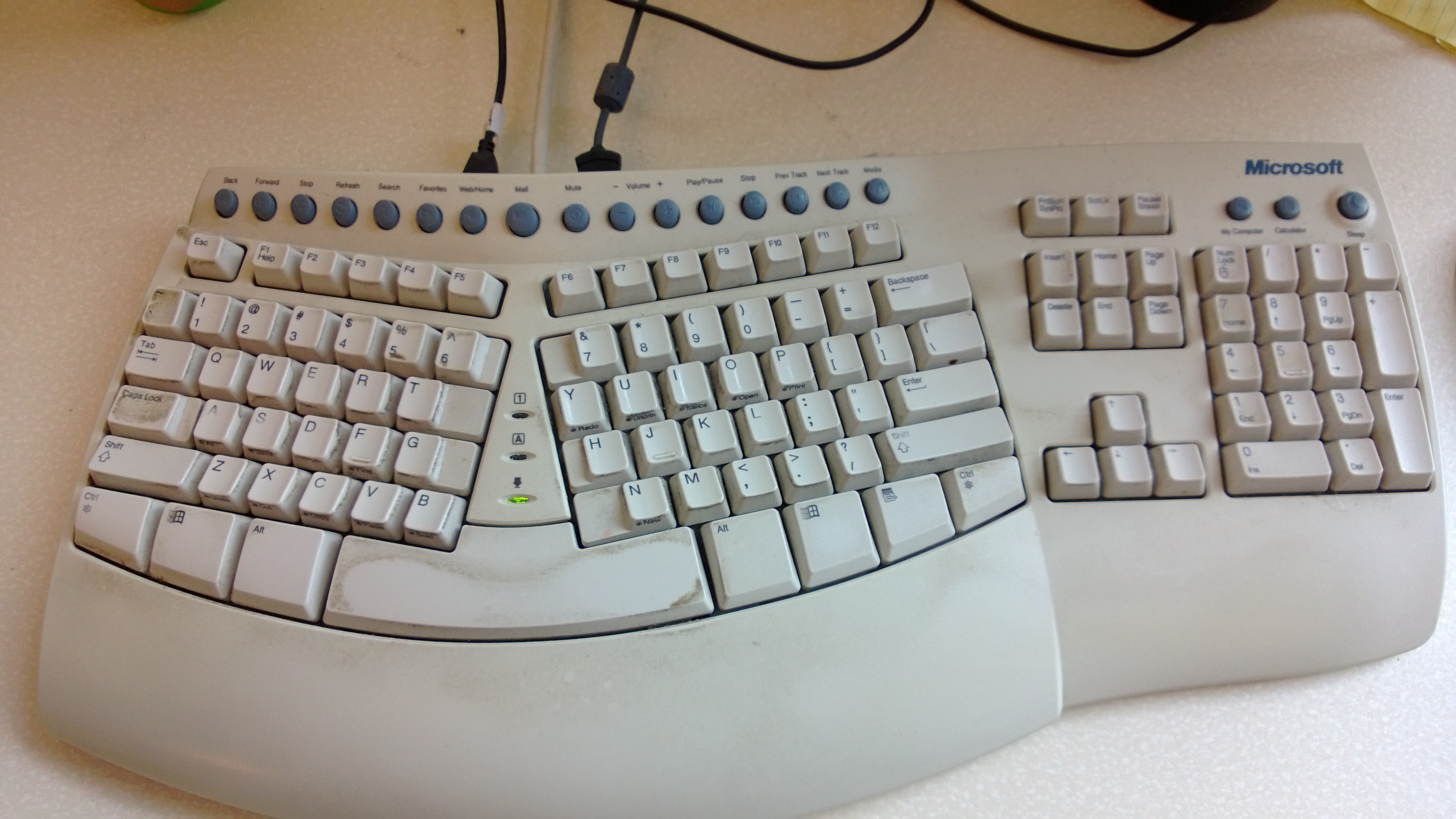 Клавиатура некорректно. Клавиатура f1512. Клавиатура Microsoft 1738. ATX клавиатура 1995. Механическая клавиатура Майкрософт.