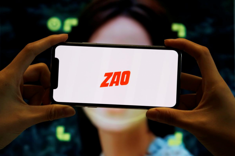 Китайцы массово обалдели от приложения ZAO, с которым они могут стать другим человеком