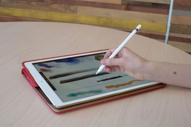 Стилус Apple Pencil может получить функцию встроенной камеры