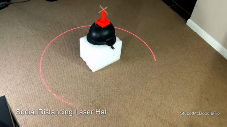 Создали лазерный шлем для соблюдения дистанции на карантине