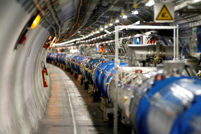 CERN хочет построить коллайдер, рядом с которым Большой адронный коллайдер покажется крошечным
