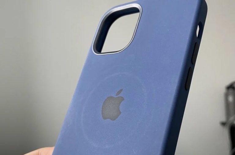 Apple предупредила владельцев iPhone 12 о несовместимости чехлов с зарядкой MagSafe