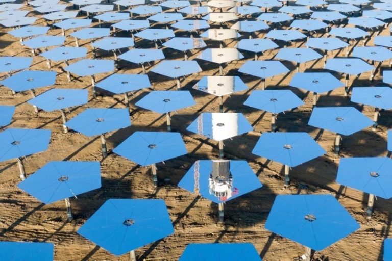 Китай переходит на новый источник «зеленой» энергии — солнечную электростанцию в космосе