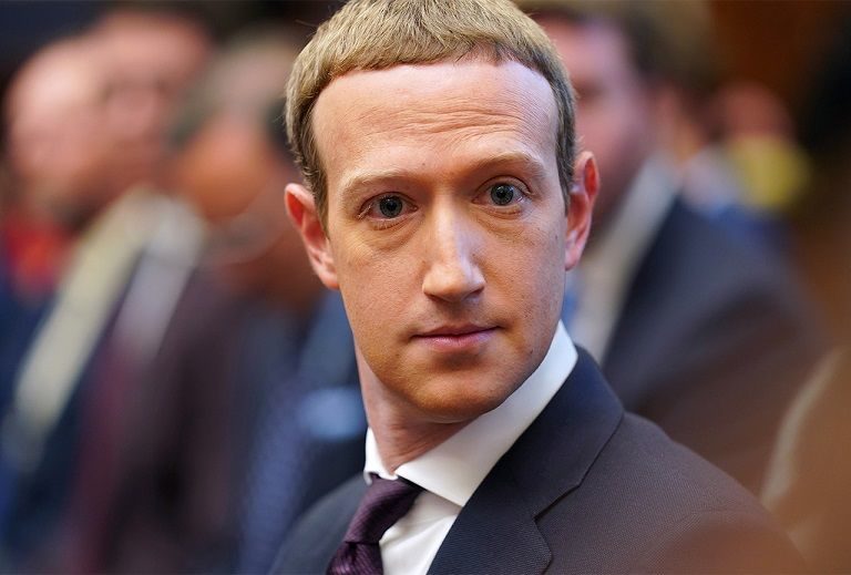 Цукерберга викликали до Житомирського суду. Facebook у небезпеці