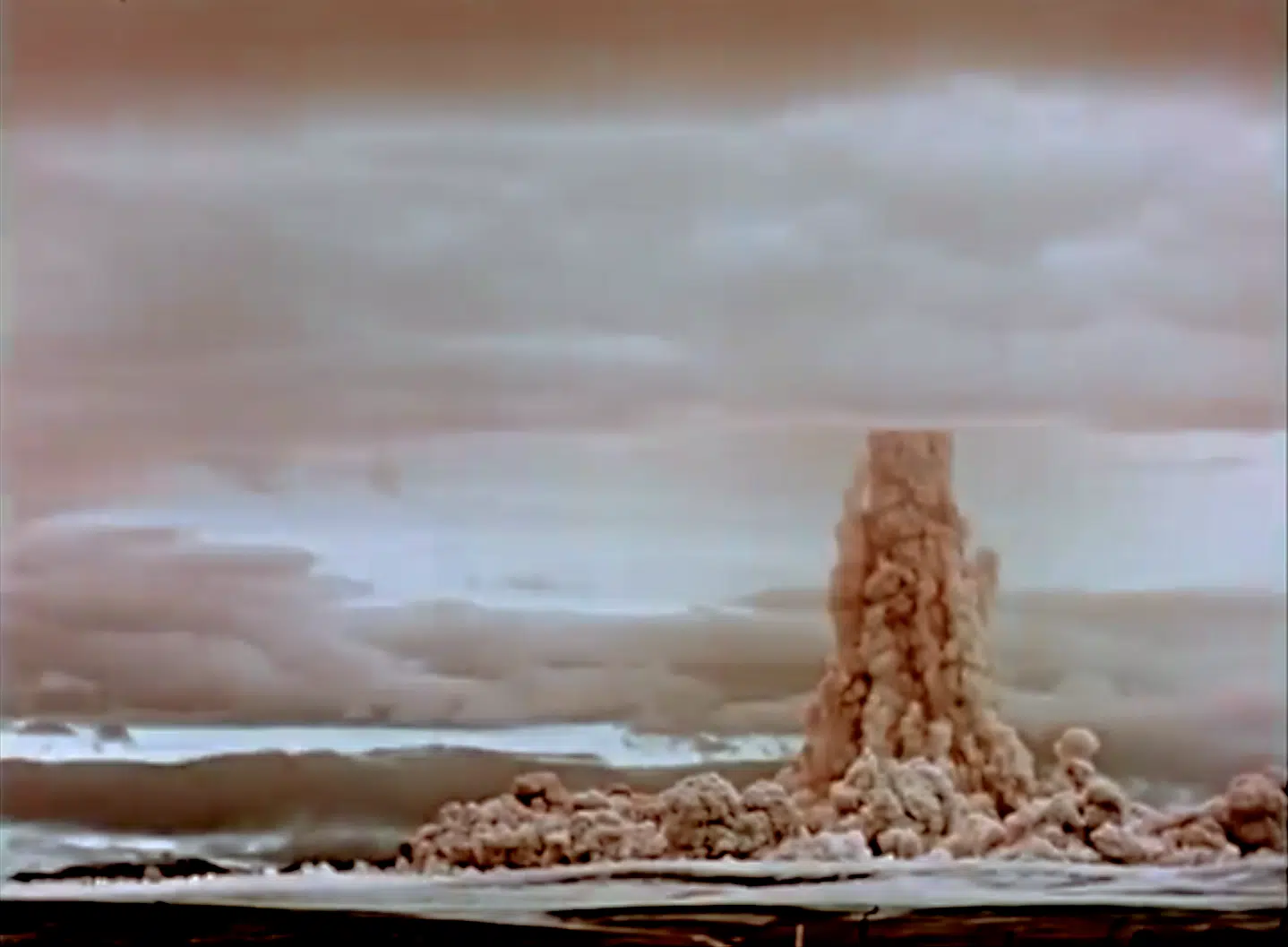 Нерозказана історія найбільшої в світі ядерної бомби