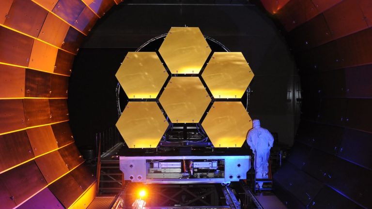 Найкрутіший телескоп людства покаже своє перше фото – як подивитися