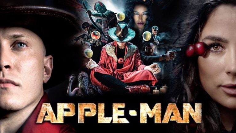 Apple хоче засудити українського режисера через його комедію «Людина-яблуко»