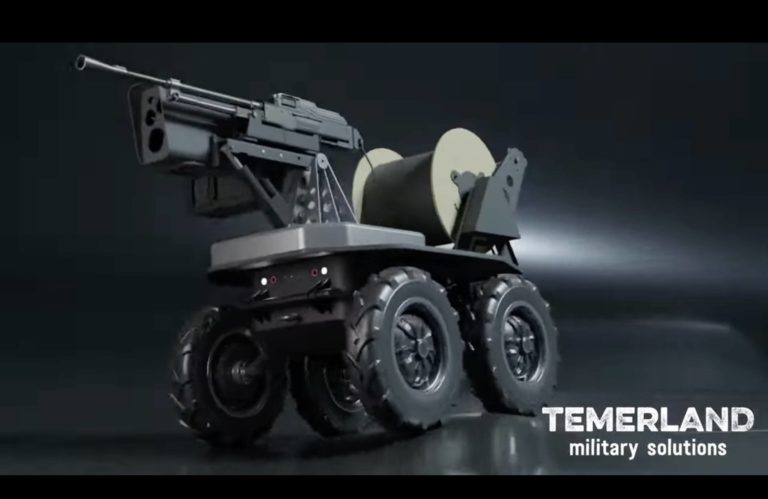 Українська компанія запускає озброєного гнома – робота з калібром 7,62 мм
