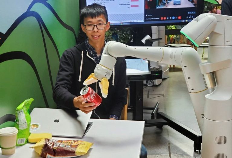 Google створив роботів для виконання побутових завдань