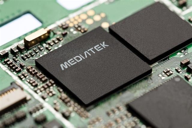 Компанія MediaTek підключила звичайний 5G-смартфон до супутника