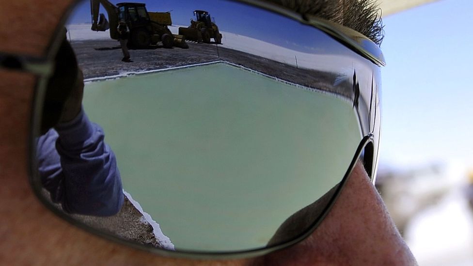 But politicians and companies also see the huge economic value in the salt flats – even if it has yet to be fully exploited (Credit: Aozar Raldes/Getty Images)